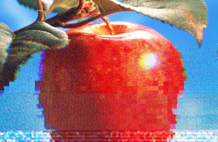 Trump Tariffs Add to Apple’s Long-Standing Innovation Woes