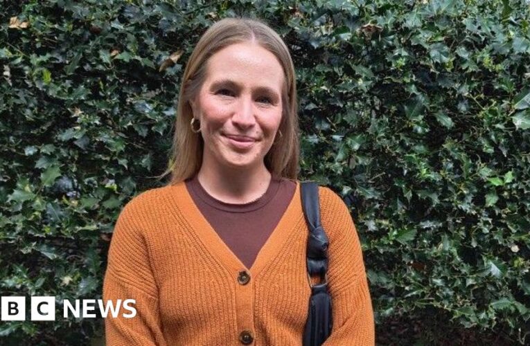 Woman 'keeled over in agony' from endometriosis