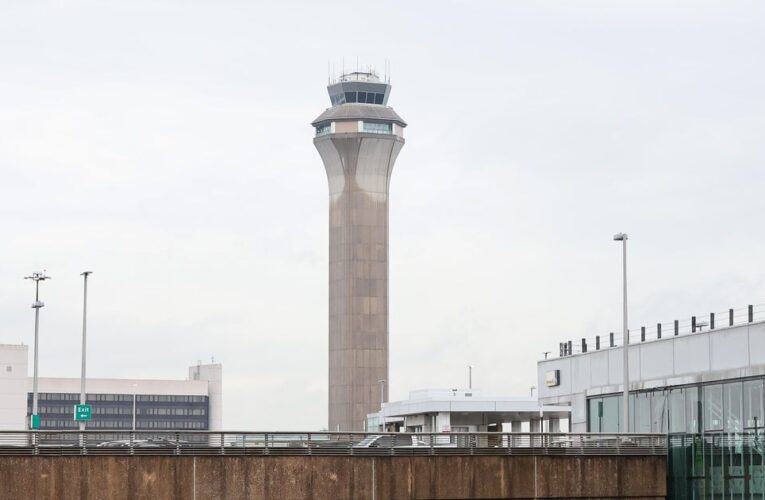 Newark airport experiences another air traffic control outage