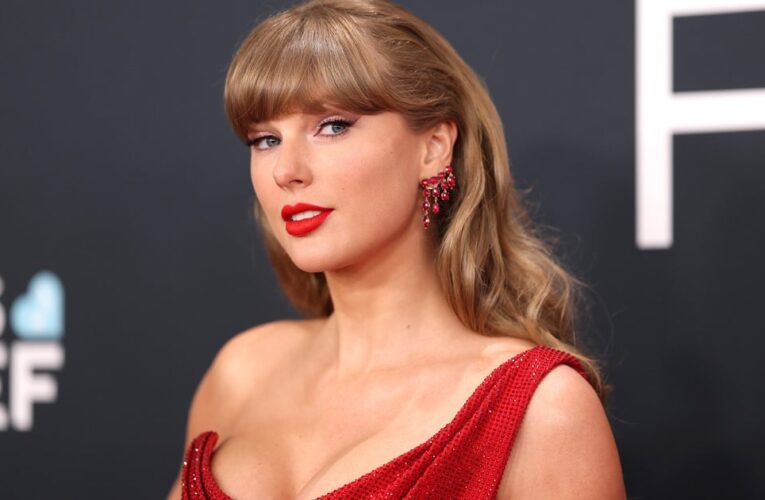 Taylor Swift joins Kelce brothers on "New Heights" podcast